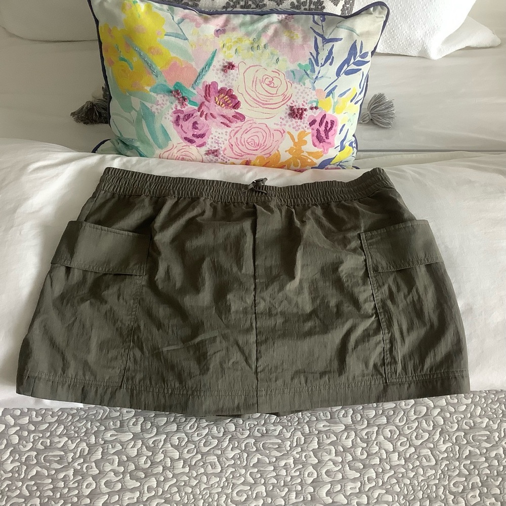 Zara Khaki Mini Skort XL